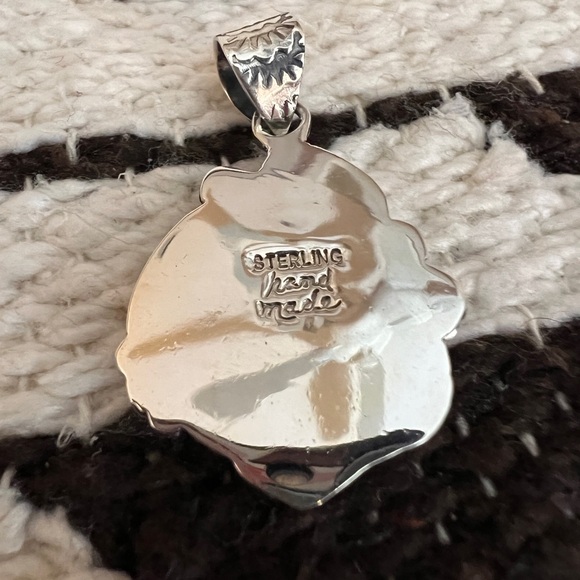 ❤️ Kingman Turquoise Navajo Sterling Silver Decorative Pendant 8.3 Gm / 1.73”L - Picture 10 of 15